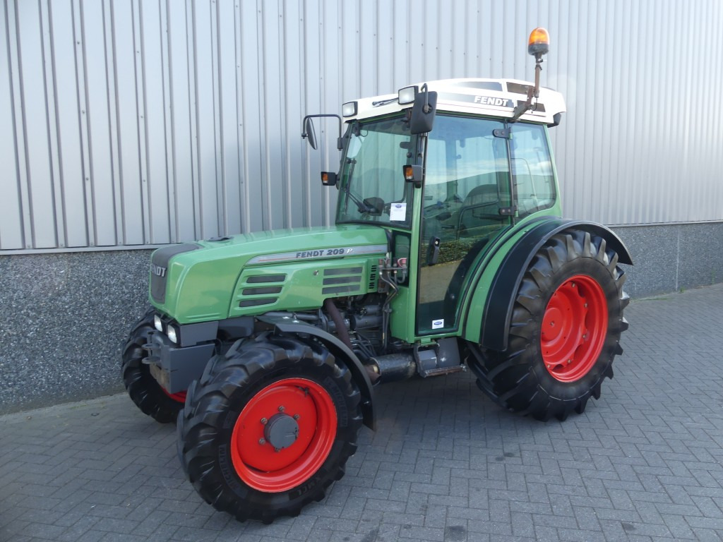 Fendt 209P - Mini tractor: afbeelding 1 Fendt 209P - Mini tractor: afbeelding 1