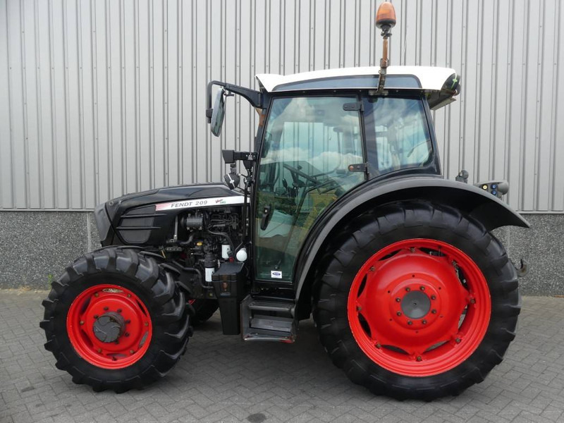 Fendt 209S Vario TMS - Tractor: afbeelding 2 Fendt 209S Vario TMS - Tractor: afbeelding 2