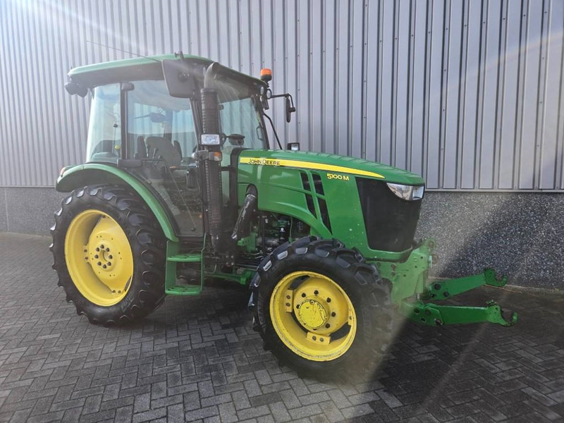 John Deere 5100 M - Tractor: afbeelding 2 John Deere 5100 M - Tractor: afbeelding 2