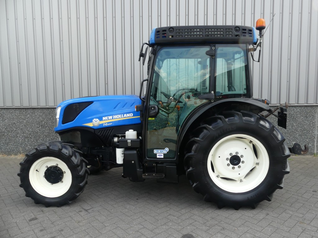 New Holland T4.100F - Mini tractor: afbeelding 2 New Holland T4.100F - Mini tractor: afbeelding 2