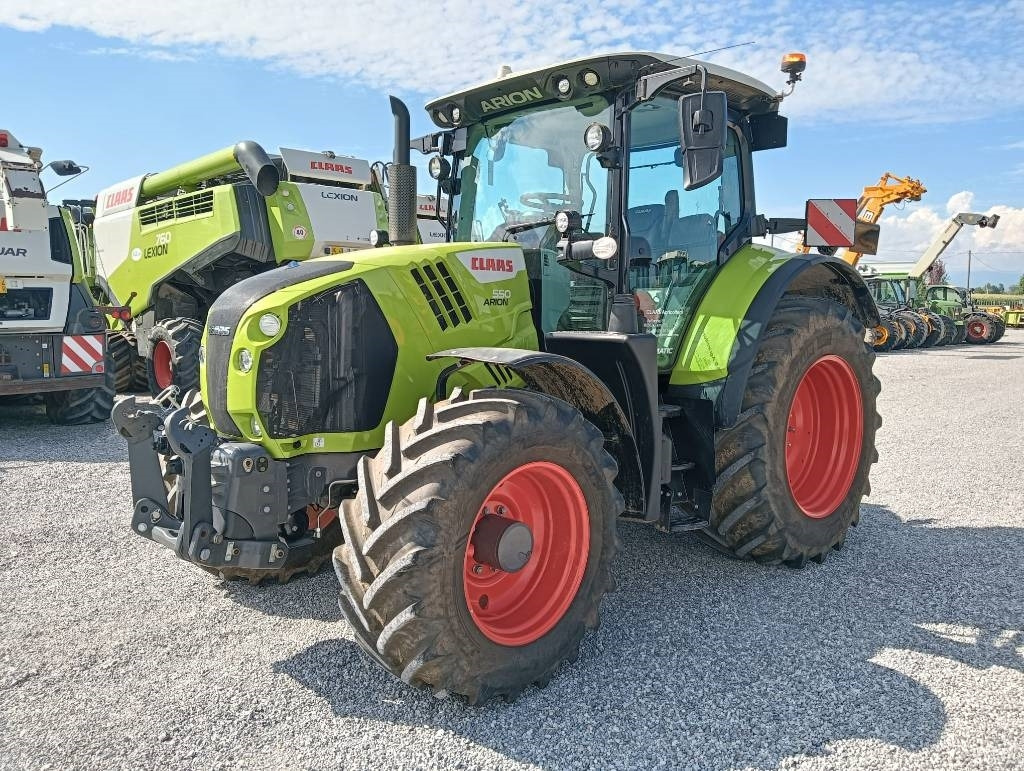 Claas Arion 550 Cmatic - Tractor: afbeelding 2 Claas Arion 550 Cmatic - Tractor: afbeelding 2
