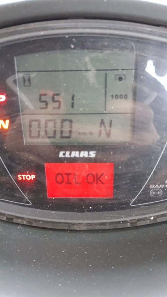 Claas Axion 830 Cmatic - Tractor: afbeelding 3 Claas Axion 830 Cmatic - Tractor: afbeelding 3