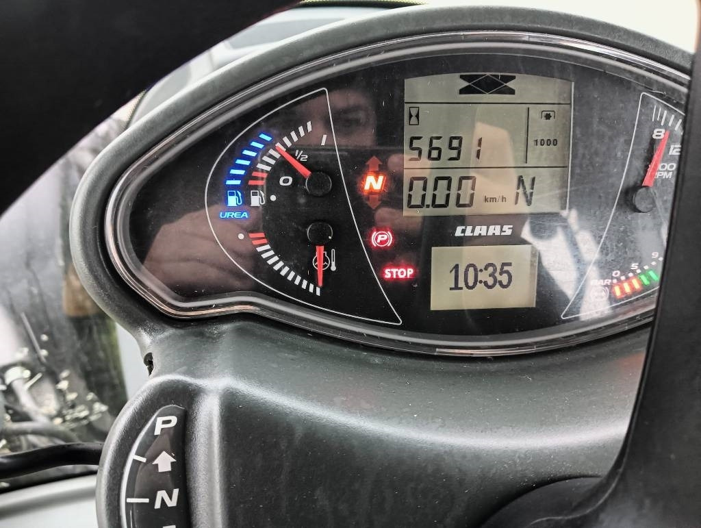 Claas Axion 940 Cmatic - Tractor: afbeelding 4 Claas Axion 940 Cmatic - Tractor: afbeelding 4