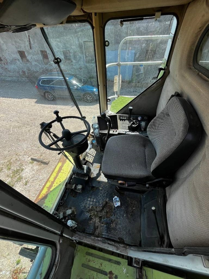 Claas COMMANDOR 116 CS RISO - Maaidorser: afbeelding 3 Claas COMMANDOR 116 CS RISO - Maaidorser: afbeelding 3
