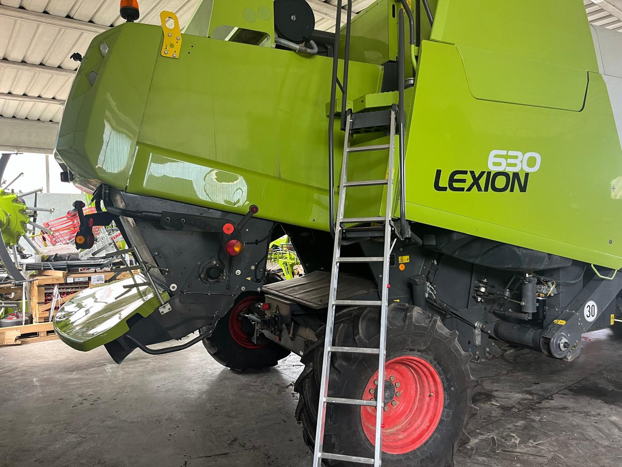 Claas Lexion 630 Montana - Maaidorser: afbeelding 2 Claas Lexion 630 Montana - Maaidorser: afbeelding 2