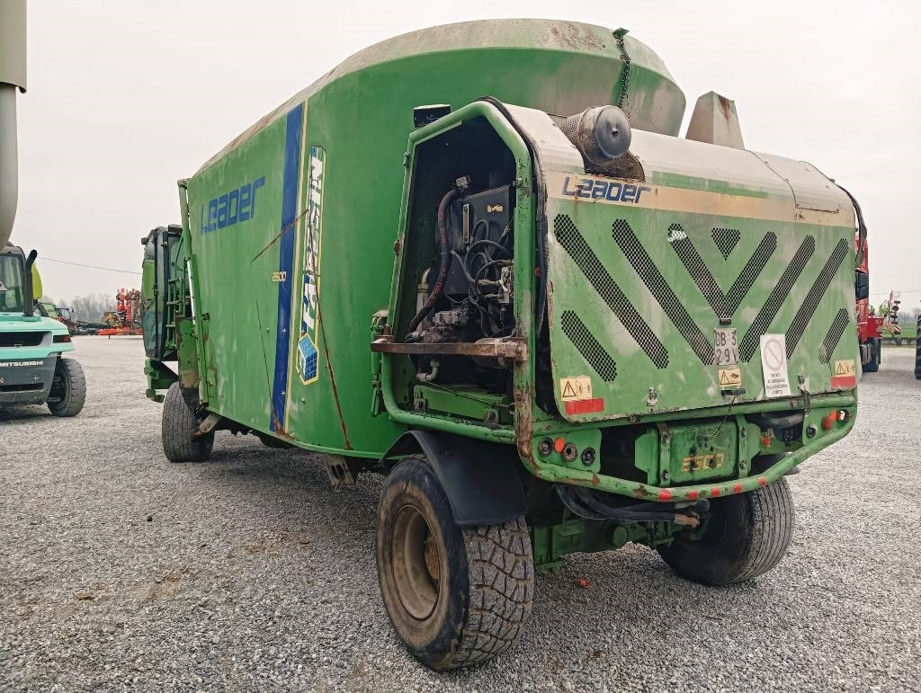 Faresin LEADER 2600 - Voermengwagen: afbeelding 5 Faresin LEADER 2600 - Voermengwagen: afbeelding 5