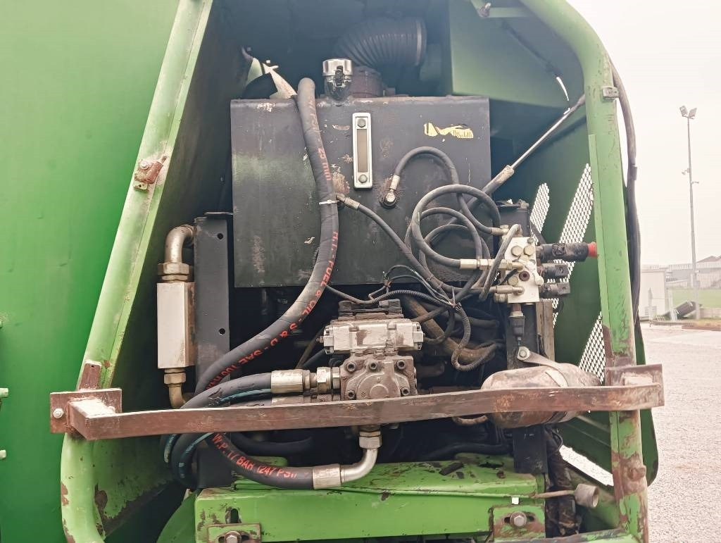 Faresin LEADER 2600 - Voermengwagen: afbeelding 4 Faresin LEADER 2600 - Voermengwagen: afbeelding 4