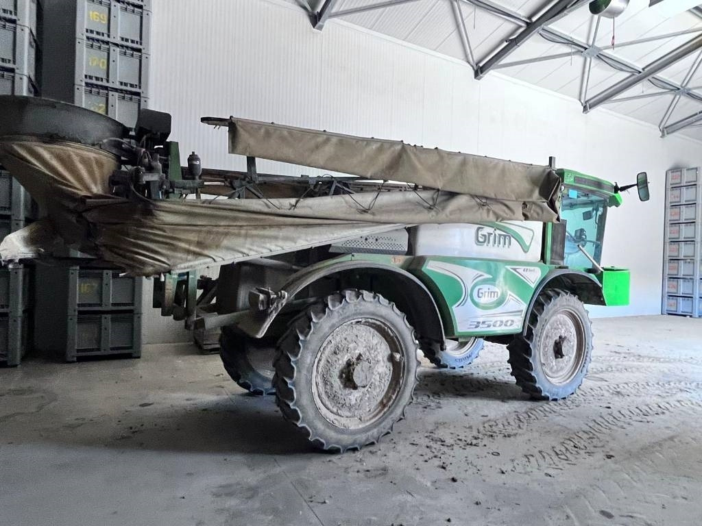GRIM SERIE 7 M - Zelfrijdende veldspuit: afbeelding 3 GRIM SERIE 7 M - Zelfrijdende veldspuit: afbeelding 3