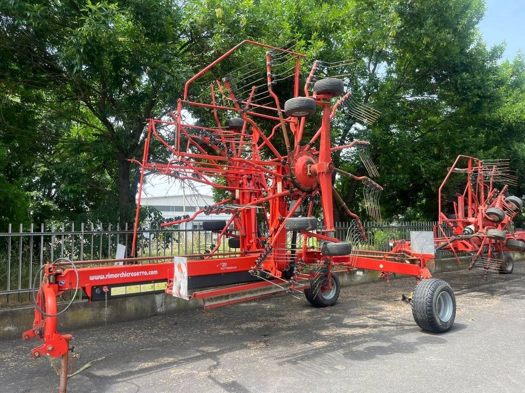 Kuhn GA 8121 - Hooischudder: afbeelding 1 Kuhn GA 8121 - Hooischudder: afbeelding 1