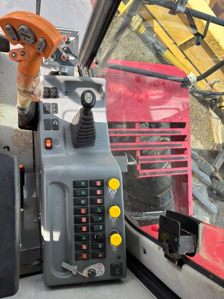 Laverda 5658 - Maaidorser: afbeelding 5 Laverda 5658 - Maaidorser: afbeelding 5