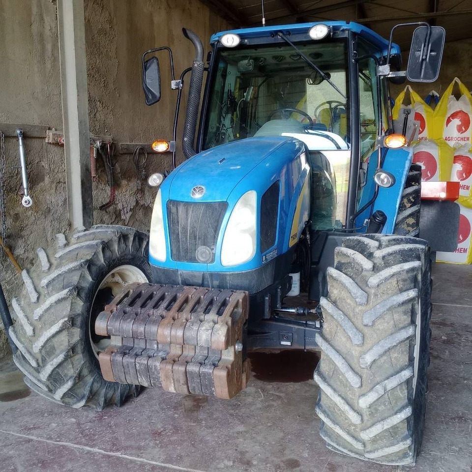 New Holland T 5050 - Tractor: afbeelding 2 New Holland T 5050 - Tractor: afbeelding 2