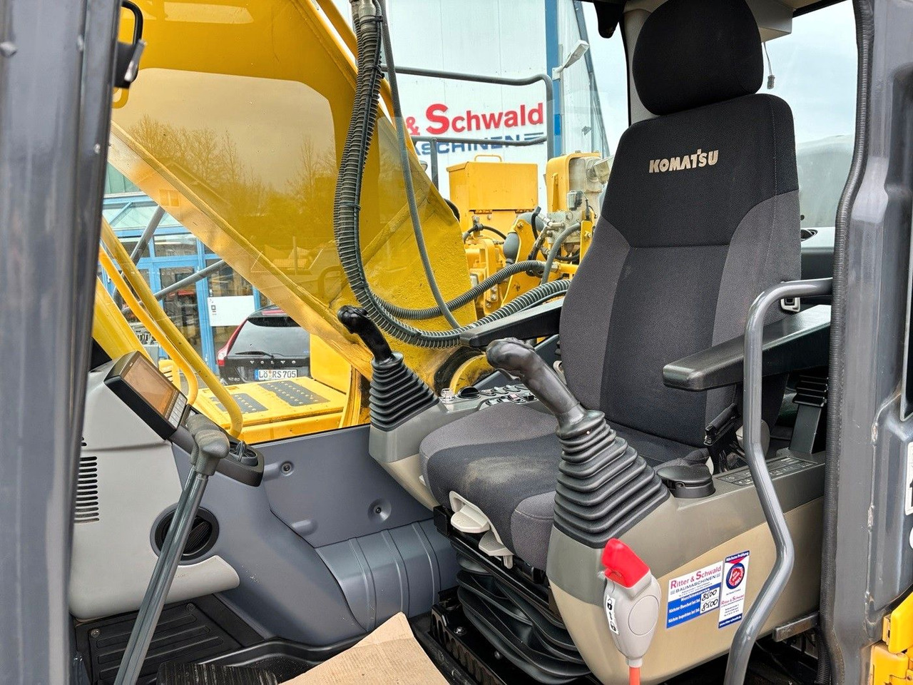 Komatsu HB215LC-3 - Rupsgraafmachine: afbeelding 4 Komatsu HB215LC-3 - Rupsgraafmachine: afbeelding 4
