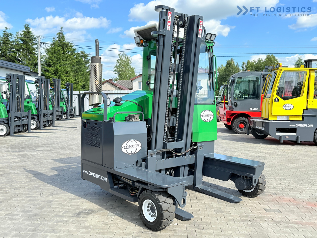 COMBILIFT C3500 / DUPLEX 4100MM / GAS / EXTENDABLE FORKS / CABIN / HEATING + AIR CONDITIONING / LIKE NEW - 4-weg zijlader: afbeelding 5 COMBILIFT C3500 / DUPLEX 4100MM / GAS / EXTENDABLE FORKS / CABIN / HEATING + AIR CONDITIONING / LIKE NEW - 4-weg zijlader: afbeelding 5