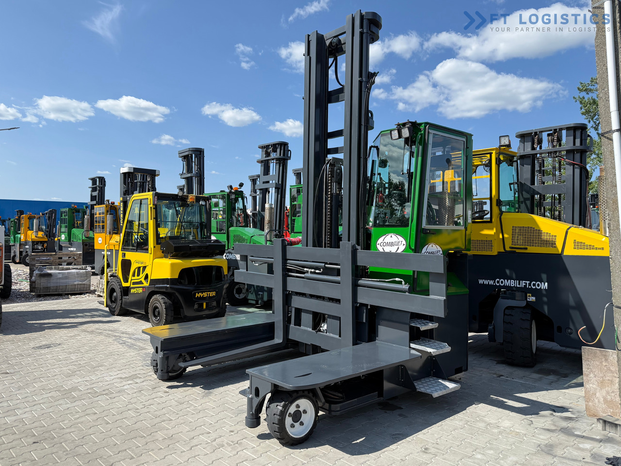 COMBILIFT C5000E / ELECTRIC / TRIPLEX 8300MM / FULL FREE LIFT / WIDE POSITIONER / FORK SIDESHIFT / BATTERY LIKE NEW - 4-weg zijlader: afbeelding 1 COMBILIFT C5000E / ELECTRIC / TRIPLEX 8300MM / FULL FREE LIFT / WIDE POSITIONER / FORK SIDESHIFT / BATTERY LIKE NEW - 4-weg zijlader: afbeelding 1