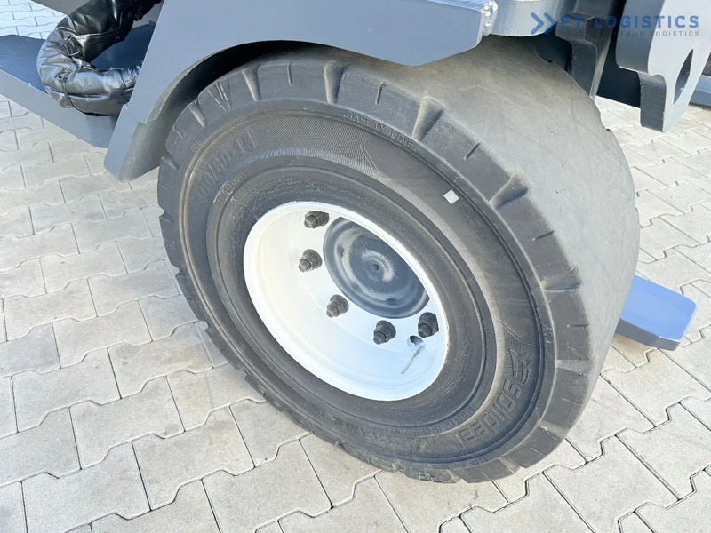 Combilift C14000 / LPG GAS / DUPLEX 3600MM / FREE LIFT / FORK POSITIONER / 1500MM FORKS / LIKE NEW C14000 / LPG GAS / DUPLEX 3600MM / FREE - 4-weg zijlader: afbeelding 5 Combilift C14000 / LPG GAS / DUPLEX 3600MM / FREE LIFT / FORK POSITIONER / 1500MM FORKS / LIKE NEW C14000 / LPG GAS / DUPLEX 3600MM / FREE - 4-weg zijlader: afbeelding 5