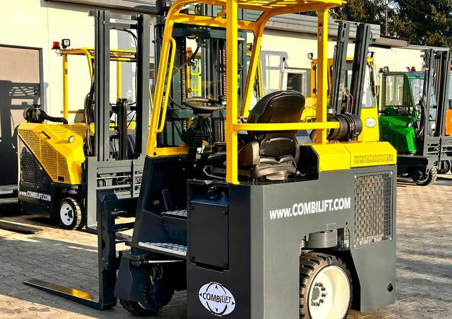 Leasing  Combilift C2500CB - DIESEL - TRIPLEX - 2018 - LIKE NEW Combilift C2500CB - DIESEL - TRIPLEX - 2018 - LIKE NEW: afbeelding 35