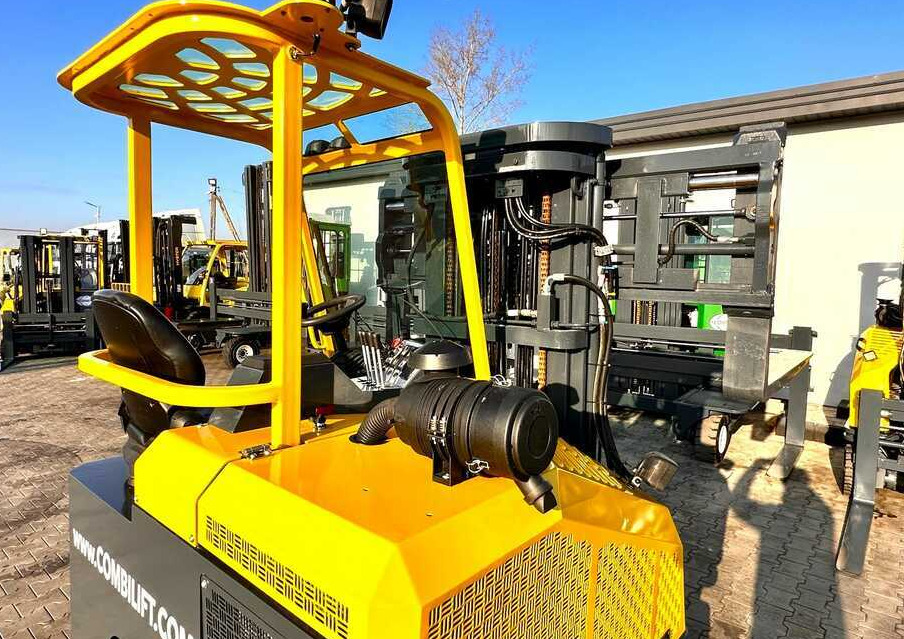 Leasing  Combilift C2500CB - DIESEL - TRIPLEX - 2018 - LIKE NEW Combilift C2500CB - DIESEL - TRIPLEX - 2018 - LIKE NEW: afbeelding 30