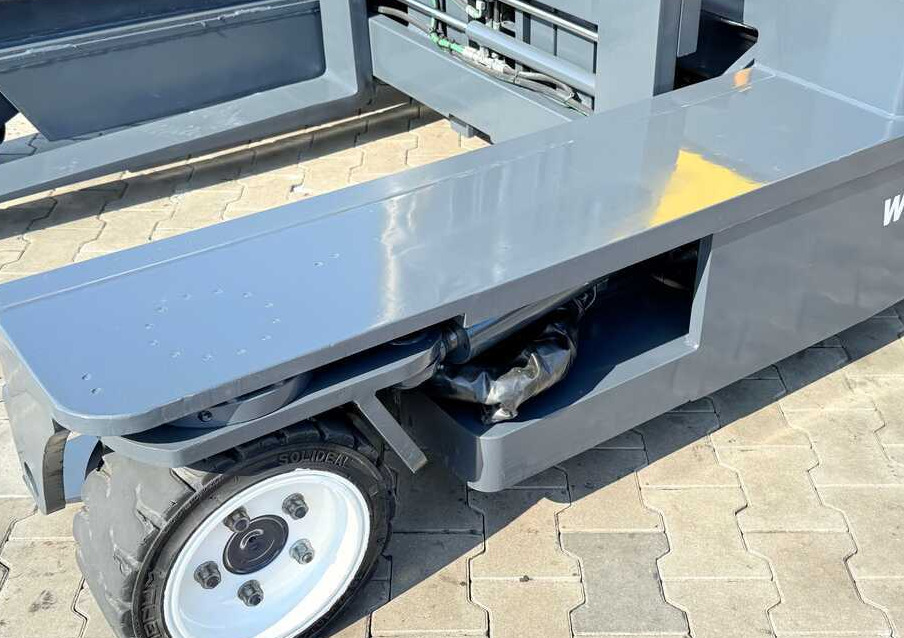 Combilift C3000 / GAS / TRIPLEX - 4900MM / ONLY 1537 HOURS / FORK POSITIONER / CABIN / LIKE NEW - 4-weg zijlader: afbeelding 2 Combilift C3000 / GAS / TRIPLEX - 4900MM / ONLY 1537 HOURS / FORK POSITIONER / CABIN / LIKE NEW - 4-weg zijlader: afbeelding 2