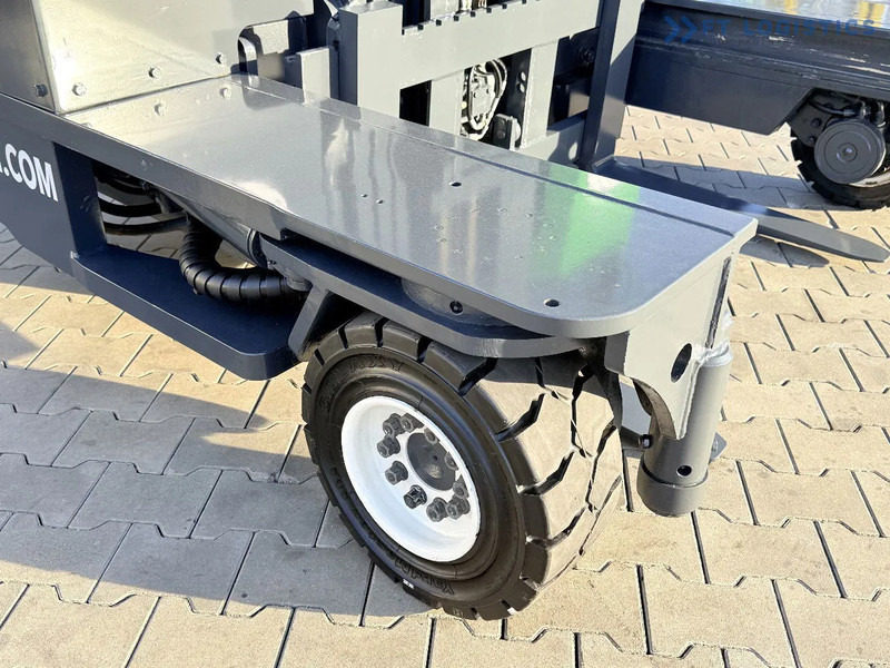 Combilift C4000 / GAS / TRIPLEX - 6900MM / FREE-LIFT / FULL CABIN C4000 / GAS / TRIPLEX - 6900MM / FREE-LIFT / FULL CABIN - 4-weg zijlader: afbeelding 5 Combilift C4000 / GAS / TRIPLEX - 6900MM / FREE-LIFT / FULL CABIN C4000 / GAS / TRIPLEX - 6900MM / FREE-LIFT / FULL CABIN - 4-weg zijlader: afbeelding 5