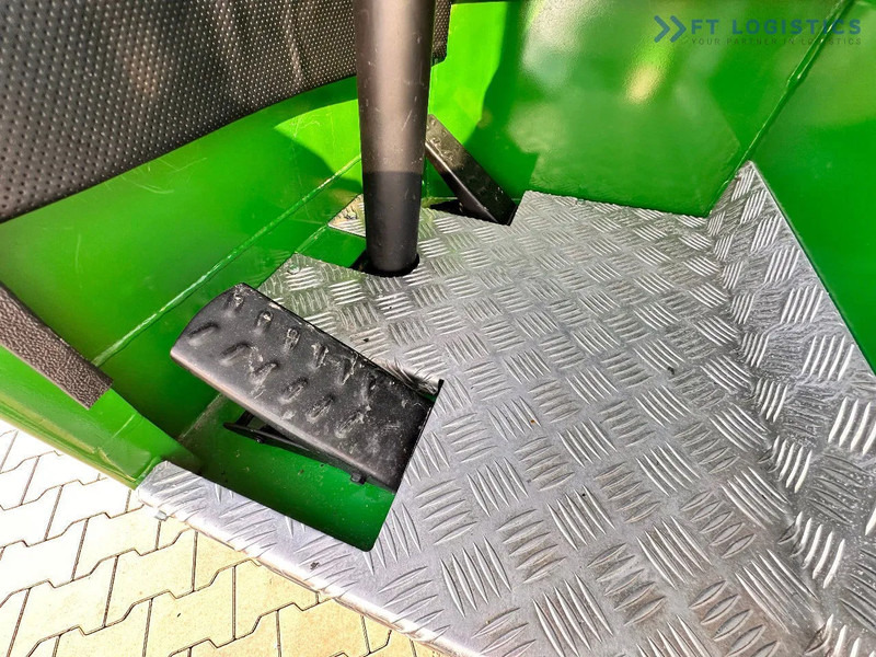 4-weg zijlader Combilift C4000 / TRIPLEX / 4900MM / LPG / FREE LIFT / FORK SHIFT / LIKE NEW C4000 / TRIPLEX / 4900MM / LPG / FREE LIFT / FORK SHIFT / LIK: afbeelding 19 4-weg zijlader Combilift C4000 / TRIPLEX / 4900MM / LPG / FREE LIFT / FORK SHIFT / LIKE NEW C4000 / TRIPLEX / 4900MM / LPG / FREE LIFT / FORK SHIFT / LIK: afbeelding 19