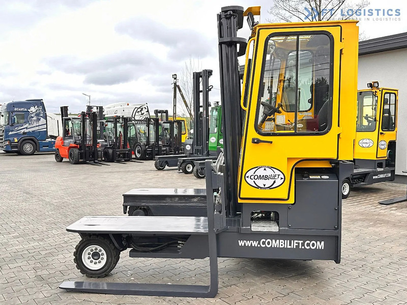 Combilift C4500 / DUPLEX / 4050MM / DIESEL / WIDE POSITIONER / FREE LIFT C4500 / DUPLEX / 4050MM / DIESEL / WIDE POSITIONER / FREE LIFT - 4-weg zijlader: afbeelding 2 Combilift C4500 / DUPLEX / 4050MM / DIESEL / WIDE POSITIONER / FREE LIFT C4500 / DUPLEX / 4050MM / DIESEL / WIDE POSITIONER / FREE LIFT - 4-weg zijlader: afbeelding 2