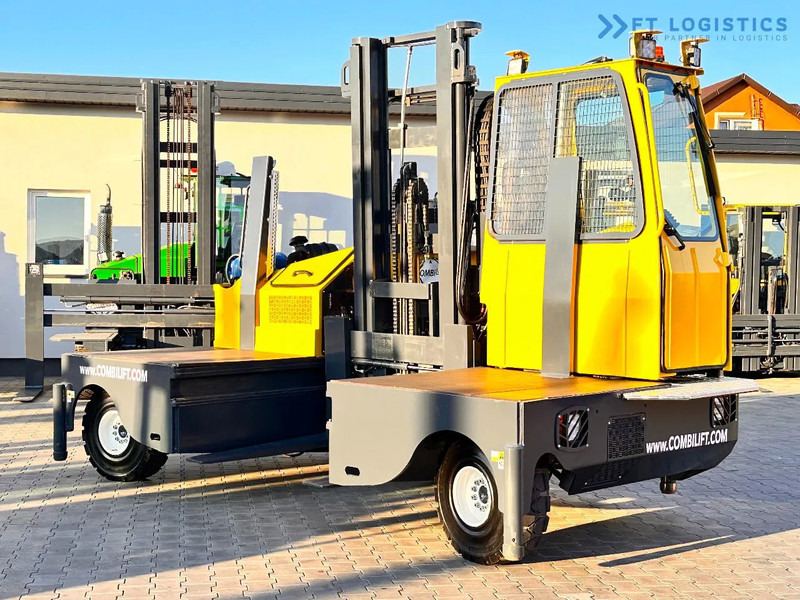 Combilift C5000SL / 5T / DUPLEX – 4000 MM / FREE LIFT / LPG / LIKE NEW!!! C5000SL / 5T / DUPLEX – 4000 MM / FREE LIFT / LPG / LIKE NEW!!! - 4-weg zijlader: afbeelding 5 Combilift C5000SL / 5T / DUPLEX – 4000 MM / FREE LIFT / LPG / LIKE NEW!!! C5000SL / 5T / DUPLEX – 4000 MM / FREE LIFT / LPG / LIKE NEW!!! - 4-weg zijlader: afbeelding 5