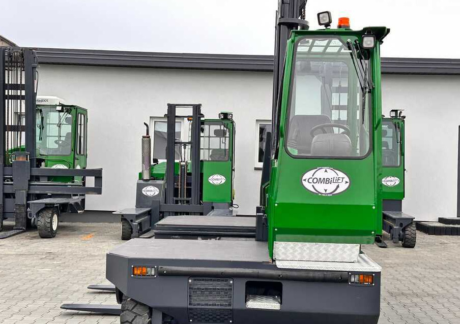 Combilift C5000SL / DIESEL / 4500MM / DUPLEX / CABIN / PLATFORMS / LIKE NEW - Zijlader: afbeelding 5 Combilift C5000SL / DIESEL / 4500MM / DUPLEX / CABIN / PLATFORMS / LIKE NEW - Zijlader: afbeelding 5
