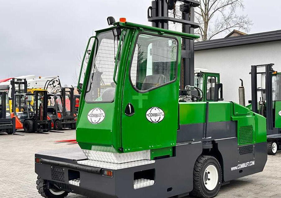 Combilift C5000SL / DIESEL / 4500MM / DUPLEX / CABIN / PLATFORMS / LIKE NEW - 4-weg zijlader: afbeelding 2 Combilift C5000SL / DIESEL / 4500MM / DUPLEX / CABIN / PLATFORMS / LIKE NEW - 4-weg zijlader: afbeelding 2