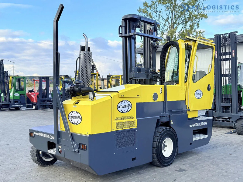 Combilift C5000SR / DIESEL / TRIPLEX MAST – 6100 MM / FORK POSITIONER / FULL CABIN C5000SR / DIESEL / TRIPLEX MAST – 6100 MM / FORK POSITI - 4-weg zijlader: afbeelding 2 Combilift C5000SR / DIESEL / TRIPLEX MAST – 6100 MM / FORK POSITIONER / FULL CABIN C5000SR / DIESEL / TRIPLEX MAST – 6100 MM / FORK POSITI - 4-weg zijlader: afbeelding 2
