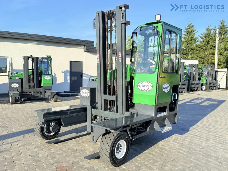 Combilift C5000XL / GAS / DUPLEX 4000 / POSITIONER / FULL CABIN / LIKE NEW C5000XL / GAS / DUPLEX 4000 / POSITIONER / FULL CABIN / LIKE NE - 4-weg zijlader: afbeelding 2 Combilift C5000XL / GAS / DUPLEX 4000 / POSITIONER / FULL CABIN / LIKE NEW C5000XL / GAS / DUPLEX 4000 / POSITIONER / FULL CABIN / LIKE NE - 4-weg zijlader: afbeelding 2