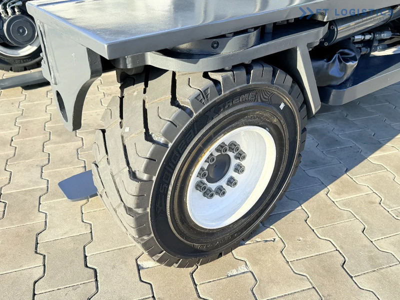 Combilift C5000XL / GAS / DUPLEX 4000 / POSITIONER / FULL CABIN / LIKE NEW C5000XL / GAS / DUPLEX 4000 / POSITIONER / FULL CABIN / LIKE NE - 4-weg zijlader: afbeelding 4 Combilift C5000XL / GAS / DUPLEX 4000 / POSITIONER / FULL CABIN / LIKE NEW C5000XL / GAS / DUPLEX 4000 / POSITIONER / FULL CABIN / LIKE NE - 4-weg zijlader: afbeelding 4