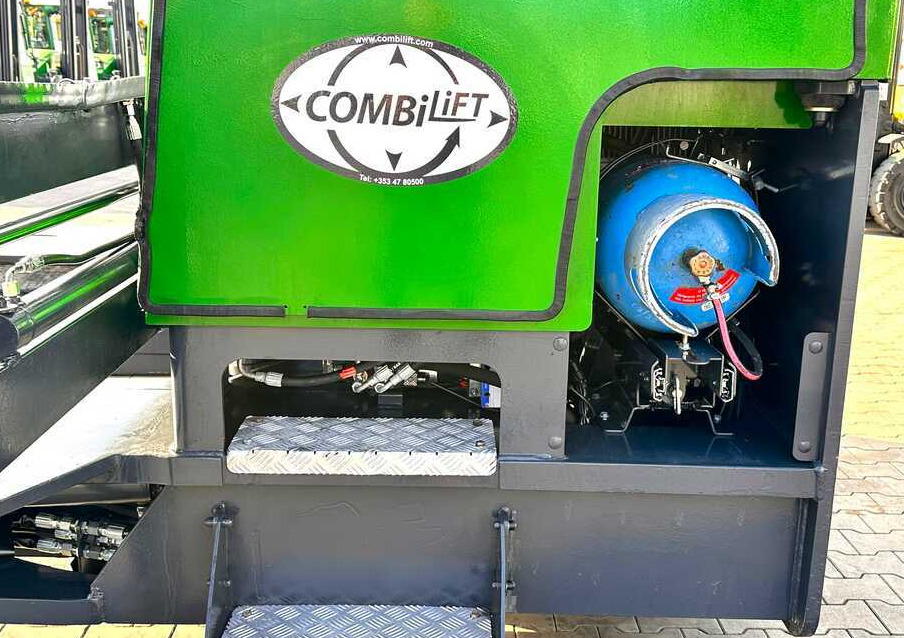 Combilift C5000XL / LPG / AIR CONDITIONING / WIDE POSITIONER / DUPLEX MAST / ADJUSTABLE FORKS / NEW TIRES / EXCELLENT CONDITION! - 4-weg zijlader: afbeelding 5 Combilift C5000XL / LPG / AIR CONDITIONING / WIDE POSITIONER / DUPLEX MAST / ADJUSTABLE FORKS / NEW TIRES / EXCELLENT CONDITION! - 4-weg zijlader: afbeelding 5
