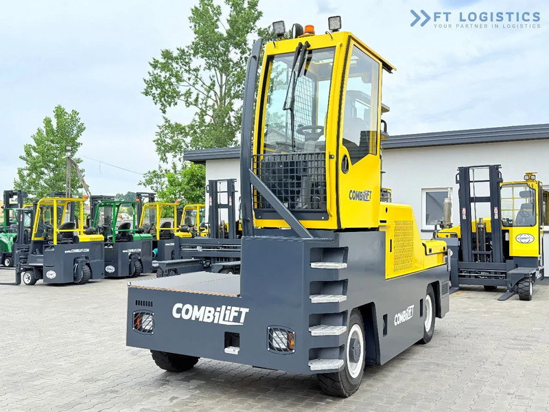 Combilift C6000FSL / DIESEL / DUPLEX - 4100MM / FORKS 1400MM / SIDE LOADER / LIFTING CAPACITY 6000KG / FREE LIFT / DEUTZ ENGINE / PERFECT - Zijlader: afbeelding 3 Combilift C6000FSL / DIESEL / DUPLEX - 4100MM / FORKS 1400MM / SIDE LOADER / LIFTING CAPACITY 6000KG / FREE LIFT / DEUTZ ENGINE / PERFECT - Zijlader: afbeelding 3