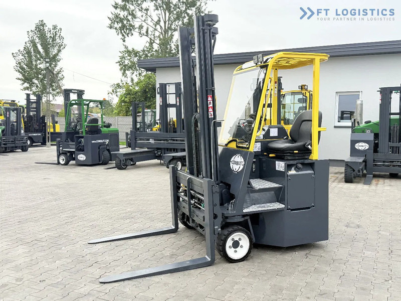 Combilift CB2500 / DUPLEX / 4100MM / DIESEL / FREE LIFT / FORK POSITIONER / SIDE SHIFT / LIKE NEW / Wide range of four-way and side loader - 4-weg zijlader: afbeelding 2 Combilift CB2500 / DUPLEX / 4100MM / DIESEL / FREE LIFT / FORK POSITIONER / SIDE SHIFT / LIKE NEW / Wide range of four-way and side loader - 4-weg zijlader: afbeelding 2