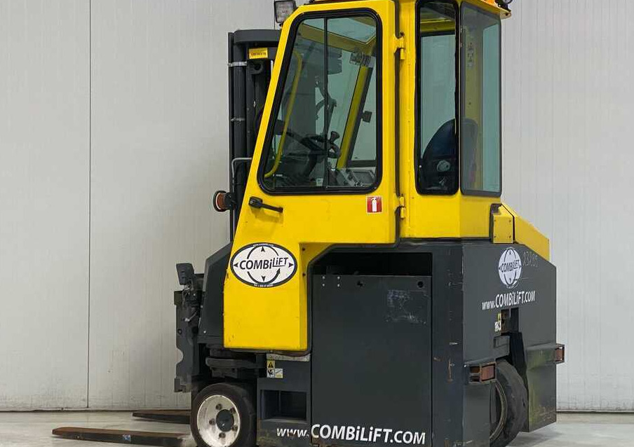 Combilift CBE2500 / TRIPLEX / 4900 / FREE LIFT - 4-weg zijlader: afbeelding 2 Combilift CBE2500 / TRIPLEX / 4900 / FREE LIFT - 4-weg zijlader: afbeelding 2