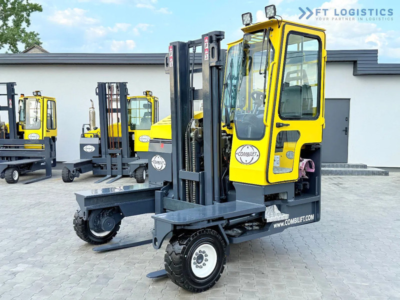 Combilift COMBILIFT C3000XL LARGE CABIN – DUPLEX 3200mm – Year 2015 – LPG – FREE LIFT – SIDESHIFT – CONDITION 5/5 COMBILIFT C3000XL LARGE - 4-weg zijlader: afbeelding 1 Combilift COMBILIFT C3000XL LARGE CABIN – DUPLEX 3200mm – Year 2015 – LPG – FREE LIFT – SIDESHIFT – CONDITION 5/5 COMBILIFT C3000XL LARGE - 4-weg zijlader: afbeelding 1