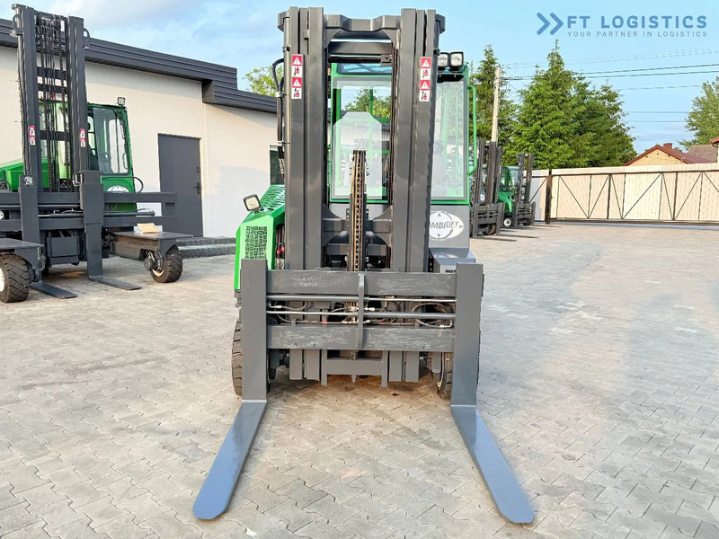 Combilift COMBILIFT C4000CB – TRIPLEX 5200mm – Year 2017 – LPG – FREE LIFT – SIDESHIFT – FORK POSITIONER – CONDITION 5/5 COMBILIFT C4000CB - 4-weg zijlader: afbeelding 4 Combilift COMBILIFT C4000CB – TRIPLEX 5200mm – Year 2017 – LPG – FREE LIFT – SIDESHIFT – FORK POSITIONER – CONDITION 5/5 COMBILIFT C4000CB - 4-weg zijlader: afbeelding 4