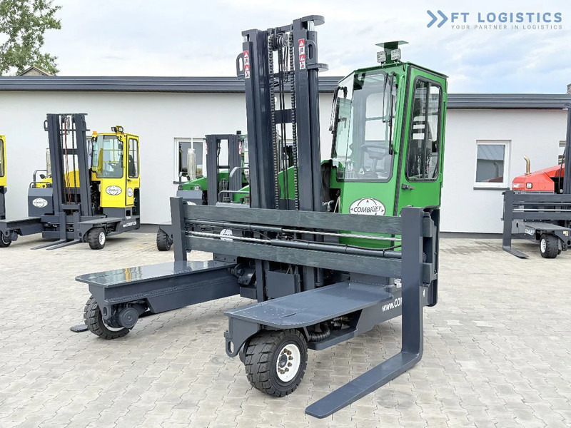 Combilift Combilift C4500 / DIESEL / DUPLEX 4000MM / WIDE FORK POSITIONER / HEATING / FULL CABIN / PERFECT CONDITION / Wide range of four- - 4-weg zijlader: afbeelding 1 Combilift Combilift C4500 / DIESEL / DUPLEX 4000MM / WIDE FORK POSITIONER / HEATING / FULL CABIN / PERFECT CONDITION / Wide range of four- - 4-weg zijlader: afbeelding 1