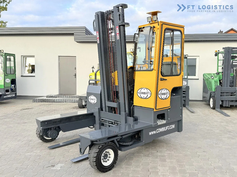 Combilift Combilift FOUR-WAY – MULTI-DIRECTIONAL FORKLIFT / COMBILIFT C4000 / DIESEL / DUPLEX 4100MM / FORK POSITIONER / FULL HEATED CABIN - 4-weg zijlader: afbeelding 1 Combilift Combilift FOUR-WAY – MULTI-DIRECTIONAL FORKLIFT / COMBILIFT C4000 / DIESEL / DUPLEX 4100MM / FORK POSITIONER / FULL HEATED CABIN - 4-weg zijlader: afbeelding 1