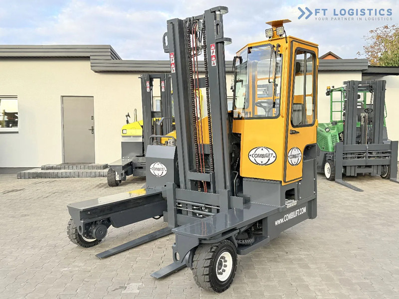 Combilift Combilift FOUR-WAY – MULTI-DIRECTIONAL FORKLIFT / COMBILIFT C4000 / DIESEL / DUPLEX 4100MM / FORK POSITIONER / FULL HEATED CABIN - 4-weg zijlader: afbeelding 4 Combilift Combilift FOUR-WAY – MULTI-DIRECTIONAL FORKLIFT / COMBILIFT C4000 / DIESEL / DUPLEX 4100MM / FORK POSITIONER / FULL HEATED CABIN - 4-weg zijlader: afbeelding 4