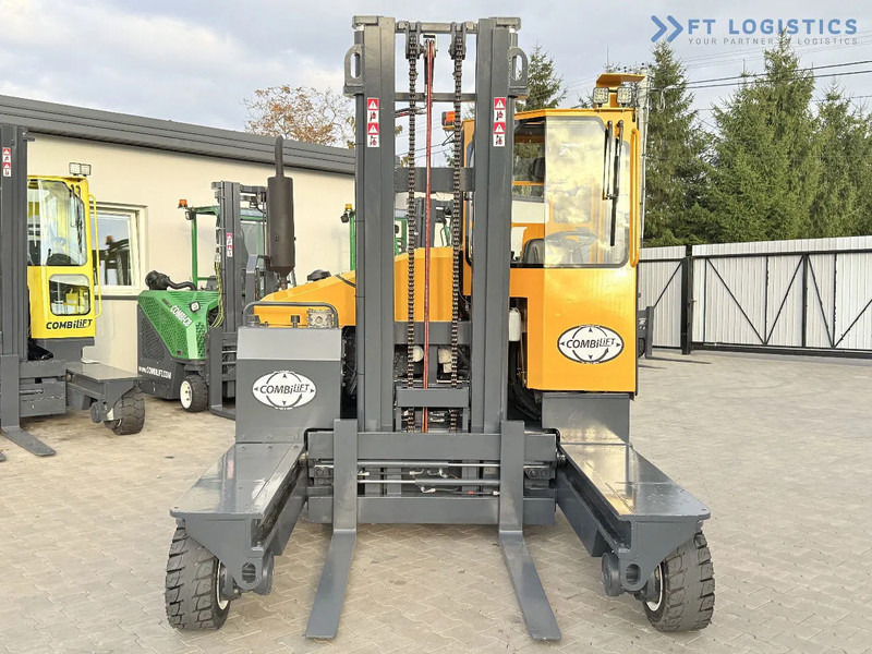 Combilift Combilift FOUR-WAY – MULTI-DIRECTIONAL FORKLIFT / COMBILIFT C4000 / DIESEL / DUPLEX 4100MM / FORK POSITIONER / FULL HEATED CABIN - 4-weg zijlader: afbeelding 5 Combilift Combilift FOUR-WAY – MULTI-DIRECTIONAL FORKLIFT / COMBILIFT C4000 / DIESEL / DUPLEX 4100MM / FORK POSITIONER / FULL HEATED CABIN - 4-weg zijlader: afbeelding 5