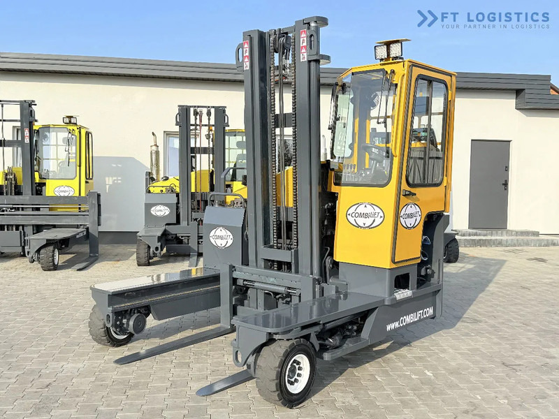 Combilift Combilift FOUR-WAY MULTIDIRECTIONAL FORKLIFT C4000 / GAS / DUPLEX 4500MM / ONLY 6604 HOURS / SIDE SHIFT / FULL CABIN / PERFECT C - 4-weg zijlader: afbeelding 1 Combilift Combilift FOUR-WAY MULTIDIRECTIONAL FORKLIFT C4000 / GAS / DUPLEX 4500MM / ONLY 6604 HOURS / SIDE SHIFT / FULL CABIN / PERFECT C - 4-weg zijlader: afbeelding 1