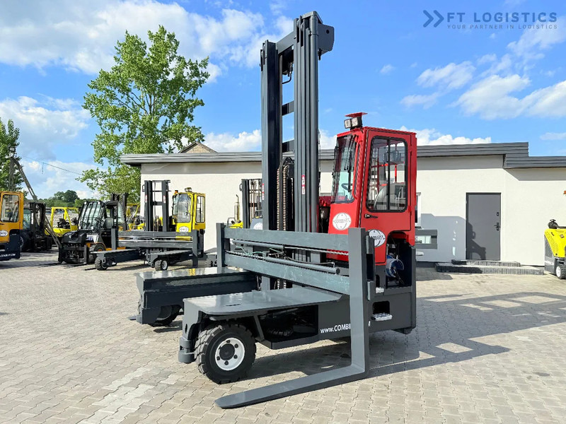 Combilift Combilift Wózki 4-kierunkowe C8000 / GAS / TRIPLEX 8300 / WIDE FORK POSITIRONER / FREE-LIFT / A comprehensive range of four-way - 4-weg zijlader: afbeelding 2 Combilift Combilift Wózki 4-kierunkowe C8000 / GAS / TRIPLEX 8300 / WIDE FORK POSITIRONER / FREE-LIFT / A comprehensive range of four-way - 4-weg zijlader: afbeelding 2