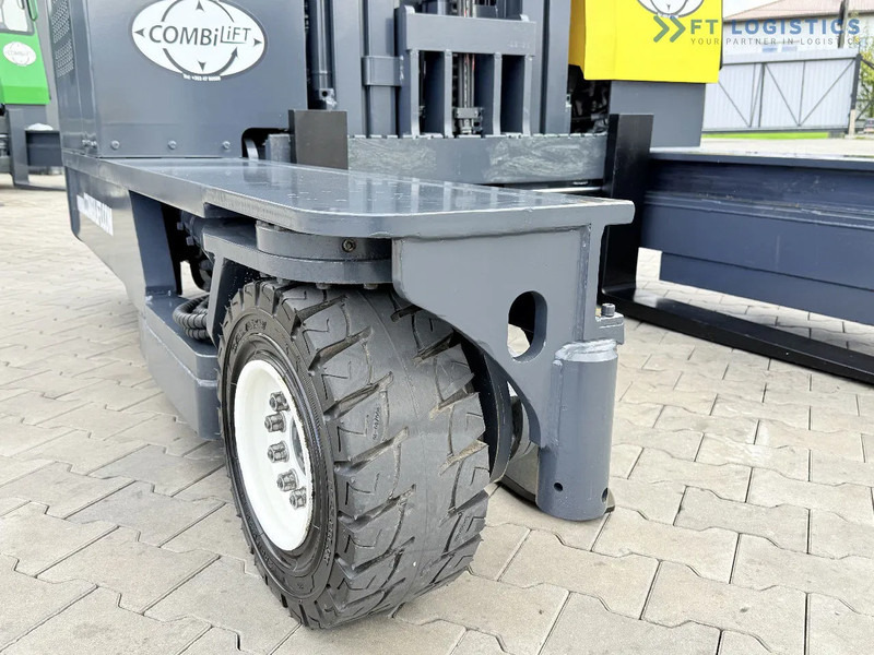 Combilift FOUR-WAY / MULTI-DIRECTIONAL FORKLIFT / C5000 / DIESEL / TRIPLEX 7600MM / FULL FREE LIFT / FORK POSITIONER / HEATING / FULL HEAT - 4-weg zijlader: afbeelding 4 Combilift FOUR-WAY / MULTI-DIRECTIONAL FORKLIFT / C5000 / DIESEL / TRIPLEX 7600MM / FULL FREE LIFT / FORK POSITIONER / HEATING / FULL HEAT - 4-weg zijlader: afbeelding 4
