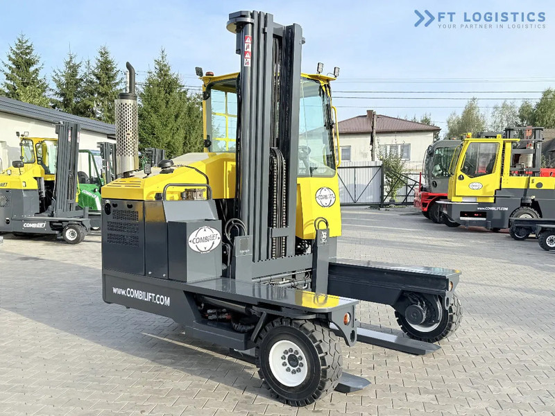 Combilift FOUR-WAY / MULTI-DIRECTIONAL FORKLIFT C5000XL / GAS / TRIPLEX 6000MM / FREE LIFT / FORK POSITIONER / HEATING / EXTENDABLE FORKS - 4-weg zijlader: afbeelding 5 Combilift FOUR-WAY / MULTI-DIRECTIONAL FORKLIFT C5000XL / GAS / TRIPLEX 6000MM / FREE LIFT / FORK POSITIONER / HEATING / EXTENDABLE FORKS - 4-weg zijlader: afbeelding 5