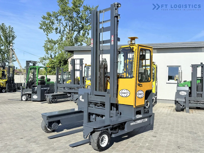 Combilift FOUR-WAY MULTIDIRECTIONAL FORKLIFT / C4000 / DUPLEX - 5500MM / FREE-LIFT / FORKS POSITIONER / LIKE-NEW FOUR-WAY MULTIDIRECTIONAL - 4-weg zijlader: afbeelding 5 Combilift FOUR-WAY MULTIDIRECTIONAL FORKLIFT / C4000 / DUPLEX - 5500MM / FREE-LIFT / FORKS POSITIONER / LIKE-NEW FOUR-WAY MULTIDIRECTIONAL - 4-weg zijlader: afbeelding 5