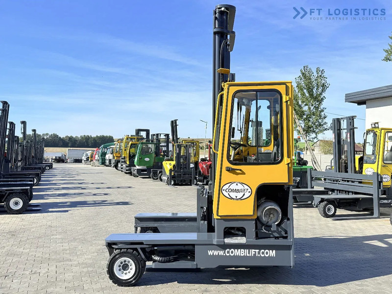 Combilift FOUR-WAY MULTIDIRECTIONAL FORKLIFT / C4000 / DUPLEX - 5500MM / FREE-LIFT / FORKS POSITIONER / LIKE-NEW FOUR-WAY MULTIDIRECTIONAL - 4-weg zijlader: afbeelding 4 Combilift FOUR-WAY MULTIDIRECTIONAL FORKLIFT / C4000 / DUPLEX - 5500MM / FREE-LIFT / FORKS POSITIONER / LIKE-NEW FOUR-WAY MULTIDIRECTIONAL - 4-weg zijlader: afbeelding 4