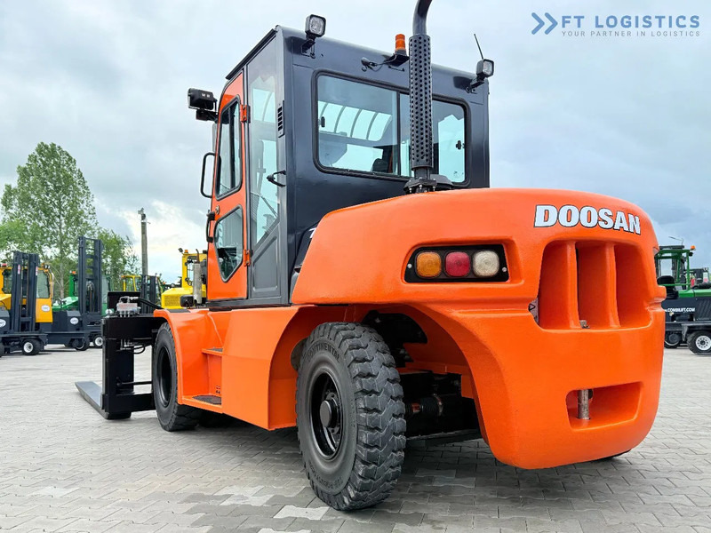 Diesel heftruck Doosan DOOSAN / DUPLEX 3000MM / SIDE SHIFT / FORK POSITIONER / 2500MM FORKS / 7000KG / CABIN / LIKE NEW DOOSAN / DUPLEX 3000MM / SIDE S: afbeelding 12 Diesel heftruck Doosan DOOSAN / DUPLEX 3000MM / SIDE SHIFT / FORK POSITIONER / 2500MM FORKS / 7000KG / CABIN / LIKE NEW DOOSAN / DUPLEX 3000MM / SIDE S: afbeelding 12