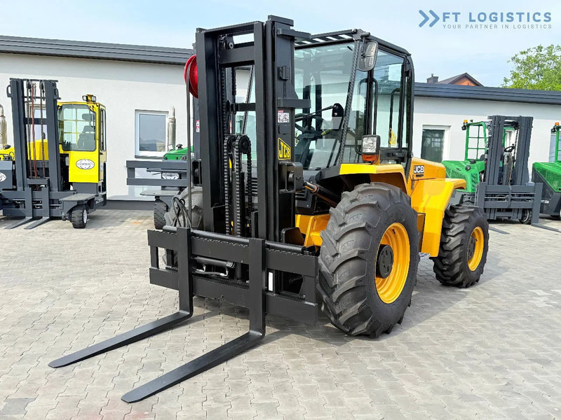 JCB 940 / DIESEL / TRIPLEX 4500MM / FORK POSITIONER / SIDE SHIFT / 4T / NEW TYRES / LIKE NEW 940 / DIESEL / TRIPLEX 4500MM / FORK PO - Ruw terrein heftruck: afbeelding 3 JCB 940 / DIESEL / TRIPLEX 4500MM / FORK POSITIONER / SIDE SHIFT / 4T / NEW TYRES / LIKE NEW 940 / DIESEL / TRIPLEX 4500MM / FORK PO - Ruw terrein heftruck: afbeelding 3