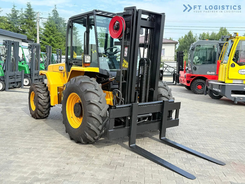 JCB 940 / DIESEL / TRIPLEX 4500MM / FORK POSITIONER / SIDE SHIFT / 4T / NEW TYRES / LIKE NEW 940 / DIESEL / TRIPLEX 4500MM / FORK PO - Ruw terrein heftruck: afbeelding 5 JCB 940 / DIESEL / TRIPLEX 4500MM / FORK POSITIONER / SIDE SHIFT / 4T / NEW TYRES / LIKE NEW 940 / DIESEL / TRIPLEX 4500MM / FORK PO - Ruw terrein heftruck: afbeelding 5